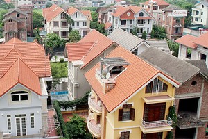 Ngân hàng “chết đuối” với tài sản bảo đảm